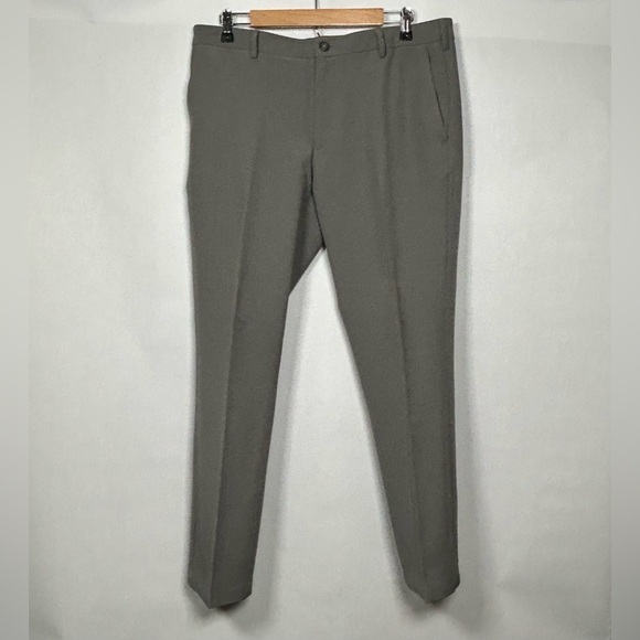 Van Heusen Flex Gray Formal Slim Dress Pants with Pressed Crease Size 34x30 - Picture 1 of 10